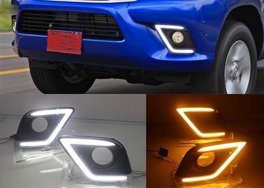الصين هيلوكس 2016 2017 الجديدة ريفو قطع غيار السيارات الصمام مصابيح الضباب مع ضوء النهار الجري المزود